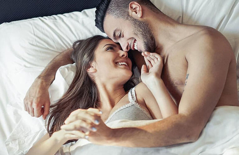 Chai xịt lạnh Sìn Sú Ê Đê hỗ trợ nam giới kéo dài thời gian quan hệ, giúp gia tăng khoái cảm khi ân ái giữa các cặp đôi