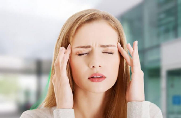 Thuốc mê Sevoflurane có thể gây ra một số tác dụng phụ như đau đầu, chóng mặt, buồn nôn... nên khi dùng cần để ý hơn